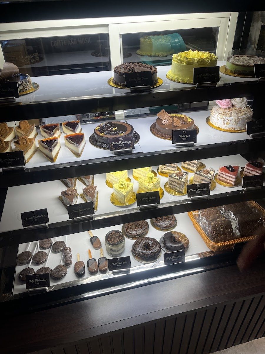 The bakery counter at Cafe Grillz, Karnal