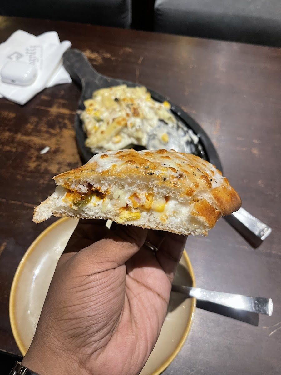 Stuffed garlic bread at Cafe Grillz, Karnal